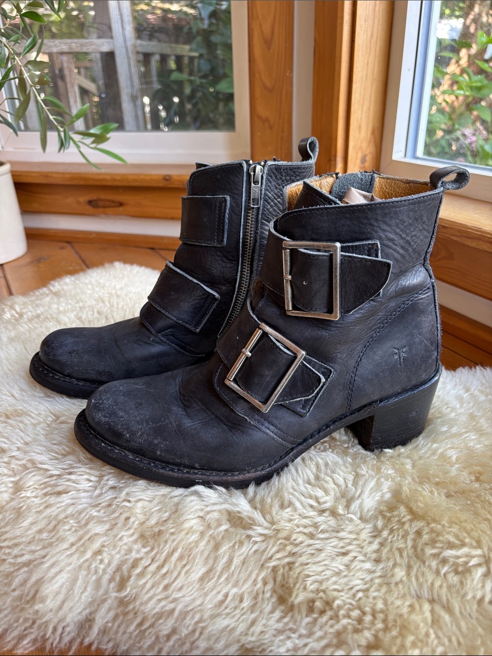 Vintage Frye Veronica Short Double Buckle Zip Boots